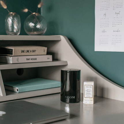 Neom Wellbeing Pod Mini - Waterless Essential Oil Diffuser in Black